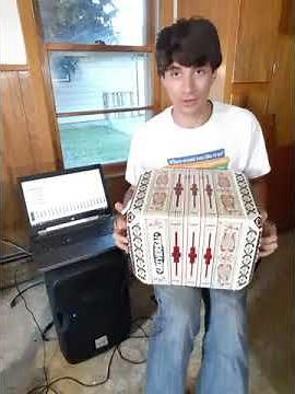 UNIVERSAL Concertina plays "dutchman style" sound