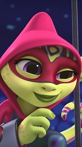 Holding space for The Slink in Robogobo 💚 | Disney Jr.