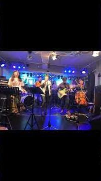 御徒町うかた「CCH 」ライブ🎶竹内まりや「マージービートで唄わせて」