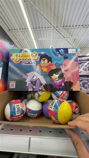 They did Pearl so dirty like if she isn’t one of the most important characters 😭#stevenuniverse #stevenuniversefuture #pearlstevenuniverse #lapislazuli #fyp