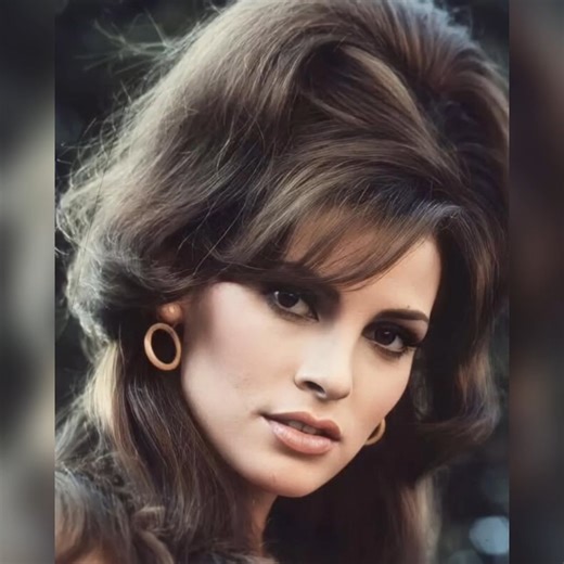 255K views · 3.9K reactions | "What did Raquel Welch wear that sparked a cultural phenomenon—and why is it still unforgettable today? A single outfit turned her into a legend, but the story behind Raquel Welch’s rise is far more surprising than most remember…Full information ➡️" | Christie Dutton | Facebook