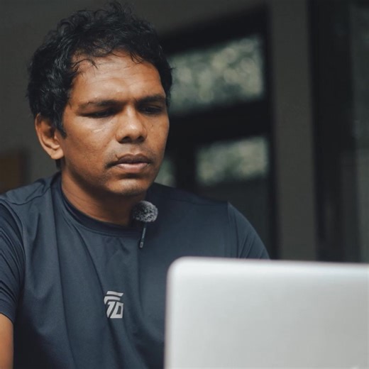 𝗖𝗵𝗮𝗺𝗽𝗶𝗼𝗻𝘀 𝗮𝗿𝗲𝗻’𝘁 𝗯𝗼𝗿𝗻 𝗼𝘃𝗲𝗿𝗻𝗶𝗴𝗵𝘁 — 𝘁𝗵𝗲𝘆 𝗮𝗿𝗲 𝗯𝘂𝗶𝗹𝘁 𝘁𝗵𝗿𝗼𝘂𝗴𝗵 𝗱𝗶𝘀𝗰𝗶𝗽𝗹𝗶𝗻𝗲, 𝗿𝗲𝘀𝗶𝗹𝗶𝗲𝗻𝗰𝗲, 𝗮𝗻𝗱 𝘁𝗵𝗲 𝗿𝗶𝗴𝗵𝘁 𝗴𝘂𝗶𝗱𝗮𝗻𝗰𝗲. 🏉🎓 Today, ESOFT University Kandy proudly features Sri Lankan rugby legend 𝗙𝗮𝘇𝗶𝗹 𝗠𝗮𝗿𝗶𝗷𝗮, a true son of Kandy whose journey embodies leadership, determination, and excellence. Inspired by his remarkable life story, 𝗘𝗦𝗢𝗙𝗧 𝗨𝗻𝗶 𝗞𝗮𝗻𝗱𝘆 empowers future leaders through globally recognised 𝗨�