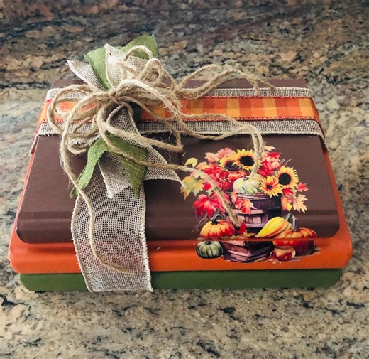 Fall Handcrafted Book Stack, Hardcover Painted Books, Thanksgiving Decor, Fall Wedding Decor/Staging Book Stack/ FREE SHIP - Etsy Portugal