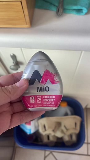 Favorite Mio Water Flavoring Drops Case Unboxing and Review