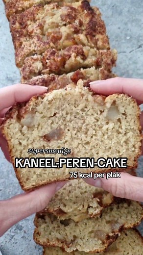 𝗖𝗛𝗔𝗡𝗧𝗔𝗟 𝗩𝗔𝗡 𝗗𝗘𝗡 𝗕𝗘𝗥𝗚 on Instagram: "𝗦𝗠𝗘𝗨𝗜𝗜𝗚𝗘 𝗞𝗔𝗡𝗘𝗘𝗟-𝗣𝗘𝗥𝗘𝗡-𝗖𝗔𝗞𝗘 🍐 75 𝘒𝘊𝘈𝘓 𝘗𝘌𝘙 𝘗𝘓𝘈𝘒 𝘐𝘯𝘨𝘳𝘦𝘥𝘪𝘦𝘯𝘵𝘦𝘯 100 gr havermout 130 gr bloem 2 eieren (S) 200 gr geschilde stukjes peer 200 ml magere melk 2 tl citroensap 0,5 el kaneel 16 gr bakpoeder 50 gr zoetstof / suikervervanger 𝘔𝘢𝘤𝘳𝘰'𝘴 𝘵𝘰𝘵𝘢𝘭𝘦 𝘤𝘢𝘬𝘦 1119 kcal, 181 khd, 48 eiwit, 18 vet 𝘔𝘢𝘤𝘳𝘰'𝘴 𝘱𝘦𝘳 𝘱𝘭𝘢𝘬 (𝘪𝘬 𝘴𝘯𝘦𝘦𝘥 𝘥𝘦 𝘤𝘢𝘬𝘦 𝘪𝘯 15 𝘱𝘭𝘢𝘬𝘬𝘦𝘯) 75 kcal, 12