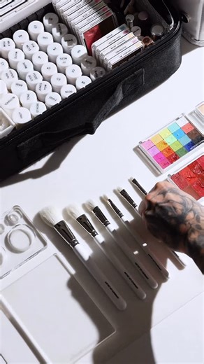 MAKEUP ARTIST KIT ESSENTIALS on Instagram: "The N Series Brushes | Launching on 12/2 at 12PM (NY Time) Crafted in Kumano, Japan Hair: Goat #artistkitcompany #makeupartistkitessentials #makeupkitessentials #makeupartistbrushes"