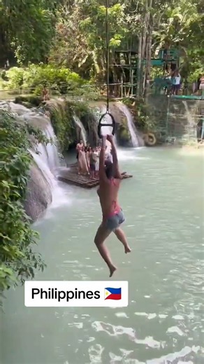 beautiful lady jumped like ann Curtis #siquijorphilippines #cambugahayfalls