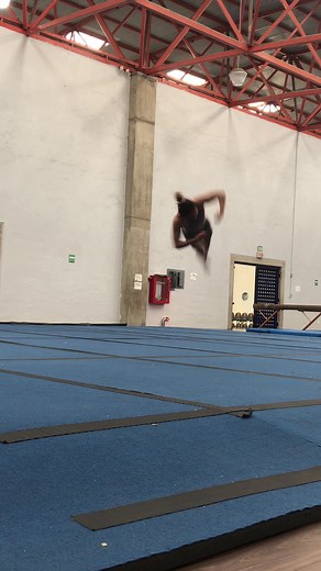 #gymtok #gymnastics #gimnasia #flickflack #tumbling #acrobacia #fypシ #parati