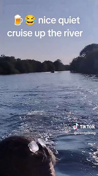 nice quiet cruise up the river Trent summer vibes #rivercruise #trent #summertime #boatlife #riverboat