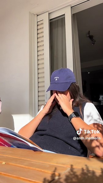 Exploring Omonia: A Day in Athens with 21,000 Steps