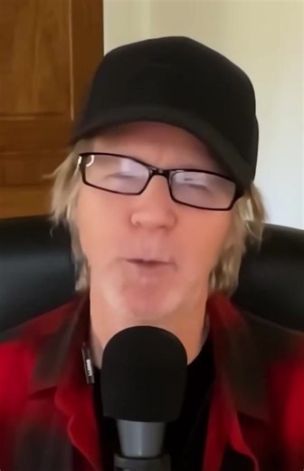 Actor David Spade raising awareness that a bill was introduced in California to audit where the $20 billion dollars in missing homeless money went, it passed but then Gavin Newsom VETOED the bill to block the investigation Yes, this really happened. He blocked bills for an audit MULTIPLE TIMES Bipartisan bill AB 2903 (unanimous passed 72-0 in the Assembly, 40-0 in the Senate) would’ve forced annual public reports on where the money went Newsom vetoed it. Gavin Newsom also vetoed similar bills AB