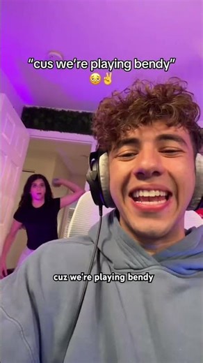 Cus we’re playing bendy 86.67% accuracy ‪@YoMariah‬ ‪@ykklips‬