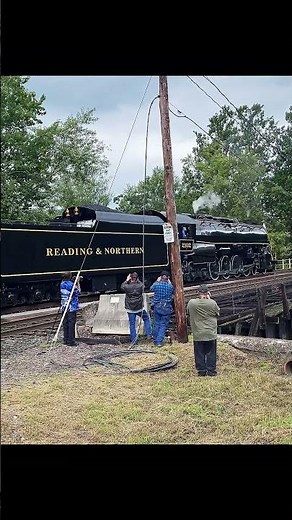 Reading & Northern T1 #2102 4-8-4 steam locomotive backs into the wye at Pittston, PA #steamtrain