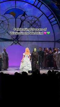Celebrating 20 years of Wicked 🩷💚 #westend