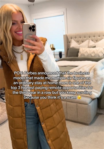 Here’s the honest truth ☕️ I work in freelance digital marketing. That means I earn online by either: • promoting products or services I believe in for commission • or selling digital products (some I’ve created, some already done-for-you) No inventory. No shipping. No complicated systems. This path completely changed my life and gave my family more freedom than I ever thought possible. Why I chose this as a beginner: ✨ no inventory or shipping ✨ no cold messaging, recruiting, or “teams” ✨ incom