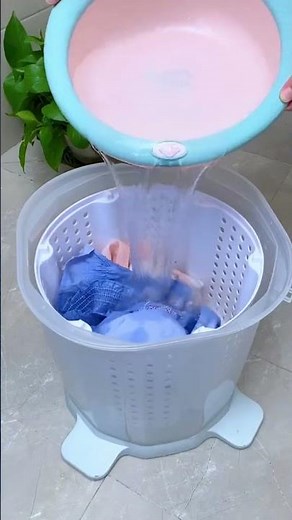 Portable Hand-Powered Mini Washer - Spin and Dry Clothes Anywhere!