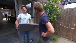 43K views · 554 reactions | Zaterdag zijn we in Scheveningen bij oud-Campinglife-presentator Sander Janson Official! Evelyn krijgt een rondleiding en ziet dat Sander het prima voor elkaar heeft met z'n tent in de tuin. De bestrating oogt alleen nog wat verwaarloosd, dus daar gaan Sander en Tom wat aan doen. En dat duo werkt me een potje lekker samen! ;) | RTL Wonen | Facebook