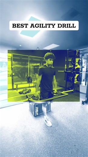 Speed isn’t just how fast you run — it’s how fast you react. ⚡ Developing reactive speed trains your nervous system to process information, make decisions, and move instantly. That’s the difference between being early… or being late. Athletes who train reaction time stay explosive, reduce injury risk, and dominate game-speed moments. Train your brain. Train your body. Win faster. #monstermastery #speedtraining #athletictraining #offseasontraining #1on1coaching