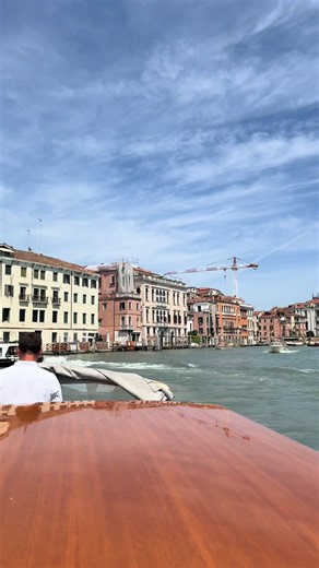 POV: your Venice trip finally made it out of the group chat. 🇮🇹✨ There’s truly no arrival quite like Venice. Save this for your Italy inspiration. 🤍 Planning your own trip? I created The Signature Travel Planner to help you organize everything from your itinerary and hotels to your budget, packing and transportation. ✈️ Travel planner linked in my bio. Location: 📍 Venice, Italy #venice #veniceitaly #italytravel #italytrip #traveltok