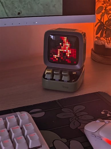 Unboxing my favourite Christmas gift this year 🎁✨ The Ditoo Pro by @Divoom This pixel display speaker features amazing sound quality, customisable visuals, mini games, and useful desk tools like timers and alarms. The handy Divoom app lets you create your own designs or browse artwork from other creators💚 It's available in 5 different colours & full of nostalgic vibes👾 A new must-have on my desk for sure, and a great addition for any other cosy maxamilsts out there. • • • • • • #DitooPro #Div