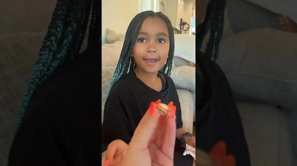 scarlett and tiania: unboxing miniature barbie spa set!