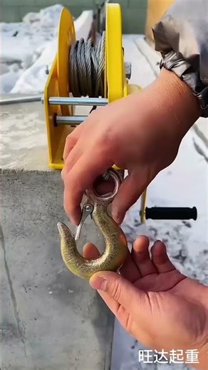 Double Hand Crank Winch 1200 lbs 180...