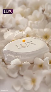 LUX Sandalwood Soap for Clear Glowing Skin | LUX