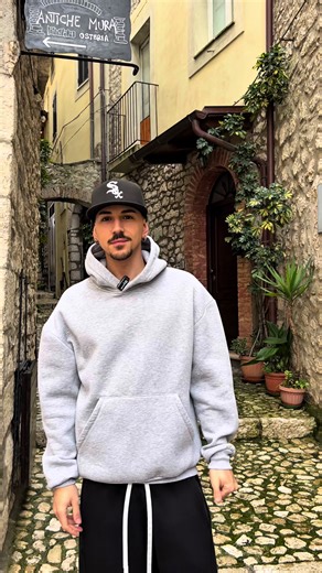 Osteria Antiche Mura è uno di quei posti dove si torna e ti senti subito a casa 🏠 📍 Ti aspettiamo per l’assaggio in Via Giuseppe Calenzo, 9 – Ausonia (FR) 📞 0776 282772 📸 @SOCIAL SODA #osteriaantichemura #ausonia #osteriaausonia