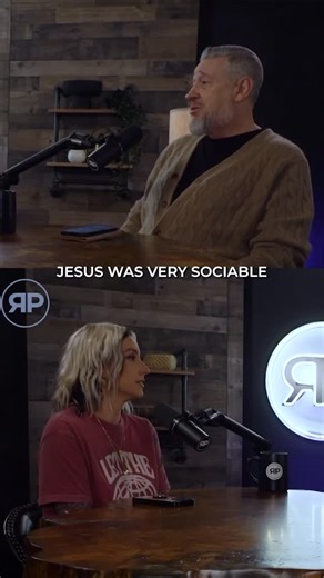 We live in a world so “connected” that we’ve forgotten how to truly connect. 📱❌ Jesus was the most social man who ever lived—constantly with people, healing, teaching, loving. But He also knew when to shut the noise down and draw away to His Father. 🙏 - Turn off the iPad. Step away from the endless scroll. Sit with your family. Touch the grass. Open your Bible. It may sound too simple but it’s exactly what Jesus would do in this generation. And it’s what YOU need right now. - #RodParsley #Fait