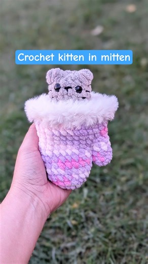 crochet a kitten in mitten with me #shorts #crochet #kitten #crocheting #amigurumi