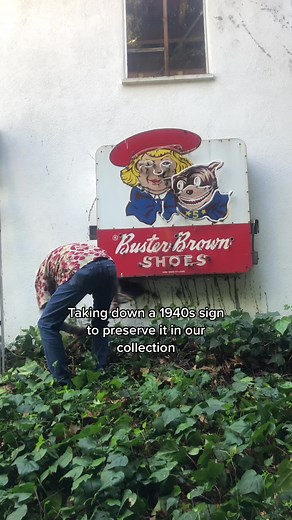 Preserving a Vintage 1940s Neon Sign | How-To Guide