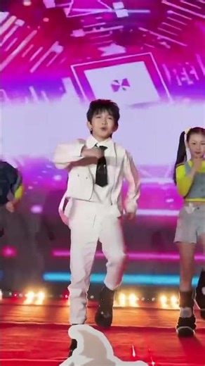 SoloConcert Have a great weekend, everyone can dance with me