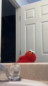 240K views · 15K reactions | Anyone else with Elmo on this? He’s so tired and fed up with this all the time. - #elmo #worksucks #imdone #elmostruggles #funnyvideos #funny #comedy #dailylaugh #fypppppppppppppppppppppppppppppppppppppppppppppppppppppppppppppppppppppp - - - - - - - - - - Cr @logeypump23 | Britmanspeaks | Facebook