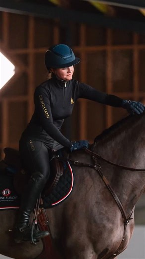 Line Laagasken 🇳🇴 on Instagram: "Ad. Every equestrian knows that a deep, effective seat is the foundation of good riding. However, it’s hard to maintain your posture and aids when you’re battling saddle sores, bruising, or friction. Laagasken hybrid riding breeches address the «taboo» of rider discomfort with their innovative detachable padding, allowing you to focus entirely on your horse’s rhythm rather than your own pain❤️ #horseriding #equestrian #horse #horses #endometriosis"