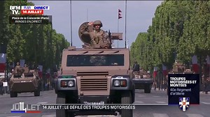 Le canon Caesar arrive place de la Concorde