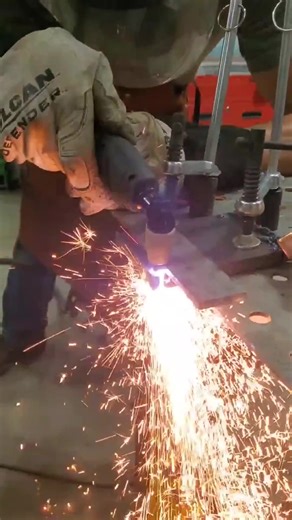 #plasma #plasmacutter #plasmacutting #plasmacut #plasmacuttingmachine