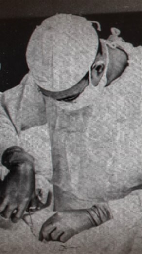 The doctor who performed surgery on himself. #history #history #interestingfacts #interesting