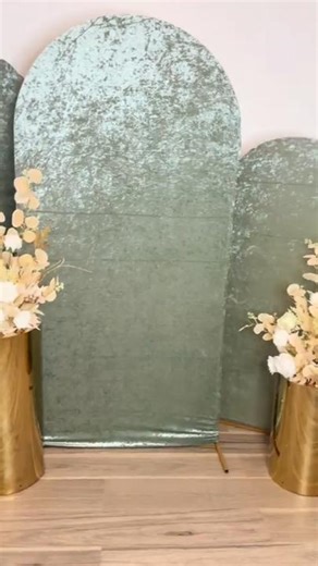 How to set up our Chiara Backdrop in a few simple steps! Watch @livingluxuriousforless show you how it's done. ✨ #EventDesign #PartyPlanning #TableClothsFactory #ChiaraBackdrop #PartyBackdrop | TableclothsFactory