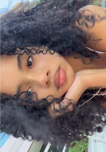 mayaloveml (@mayaloveml)’s video of pretty privilege black girl