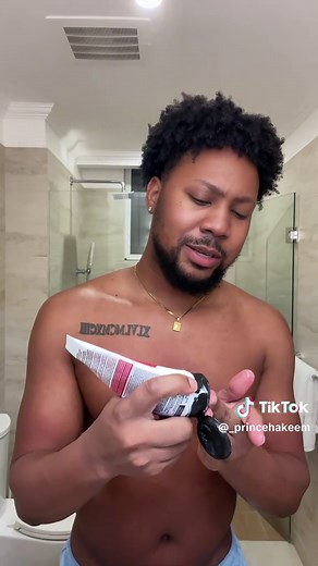 Achieve a Smooth Shave: No Bumps with Magic Cream