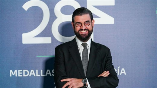 Manu Sánchez arrasa con su respuesta a los 'fachas' y 'franquistas' que critican su pregón en el Carnaval de Cádiz