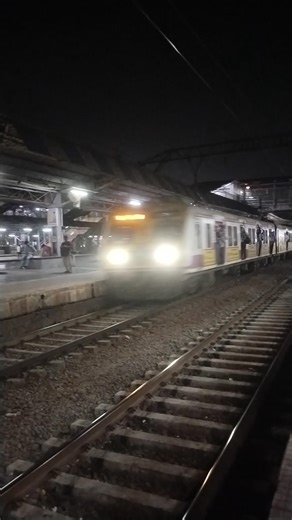 fast night local train #fast #nighttrain #shorts #viral
