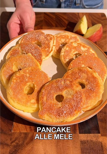 Pancake alle Mele: Ricetta Facile e Deliziosa