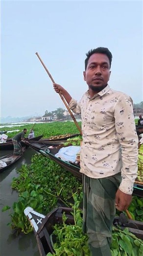 Selling vegetables at the floating market
