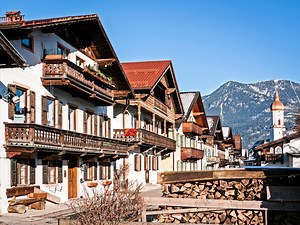 Garmisch-Partenkirchen Travel Guide - Expert Picks for your Vacation