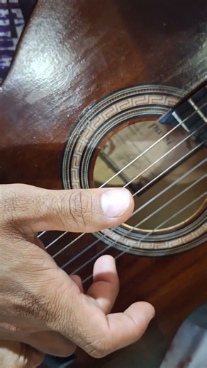 Left-hand guitar practice 🎸 Slow and steady—build your finger strength, control, and accuracy!