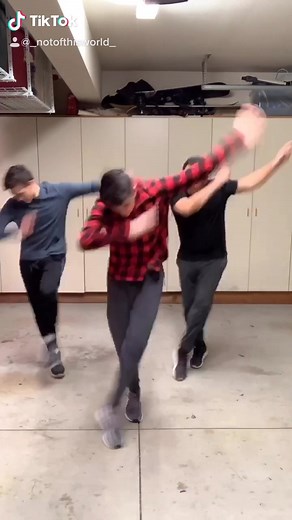Desafío de Baile 'Blinding Lights' en TikTok