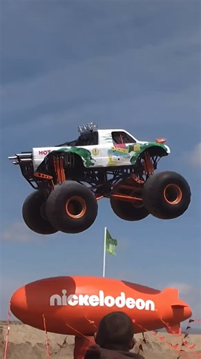 14K views · 389 reactions | Who remembers when the 2011 Nickelodeon Kids Choice Awards did a monster truck slime stunt!? I know I do! Checkout some behind the scenes footage from the stunt and a couple wow moments that were featured during some ads for the show! #monstertrucks #monsterjam | Indy Monsters | Facebook