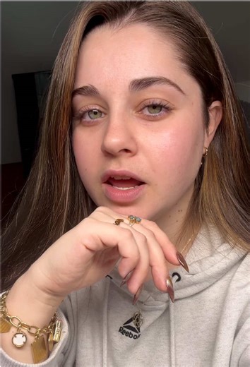 What a wacky time to be an artist #algorithm #pressonnailartist