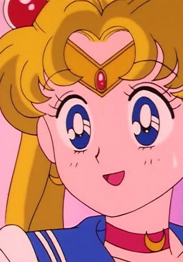 Sailor Moon S01:E01 - The Crybaby: Usagi's Beautiful Transformation